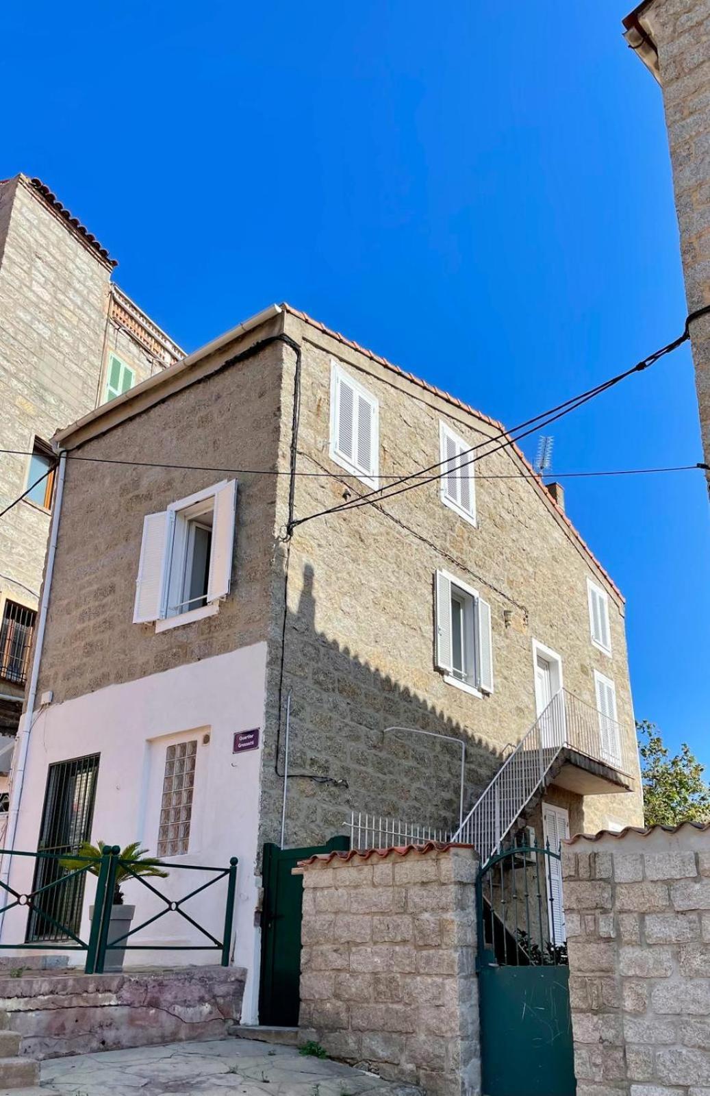 Duplex En Plein Centre Apartamento Propriano  Exterior foto